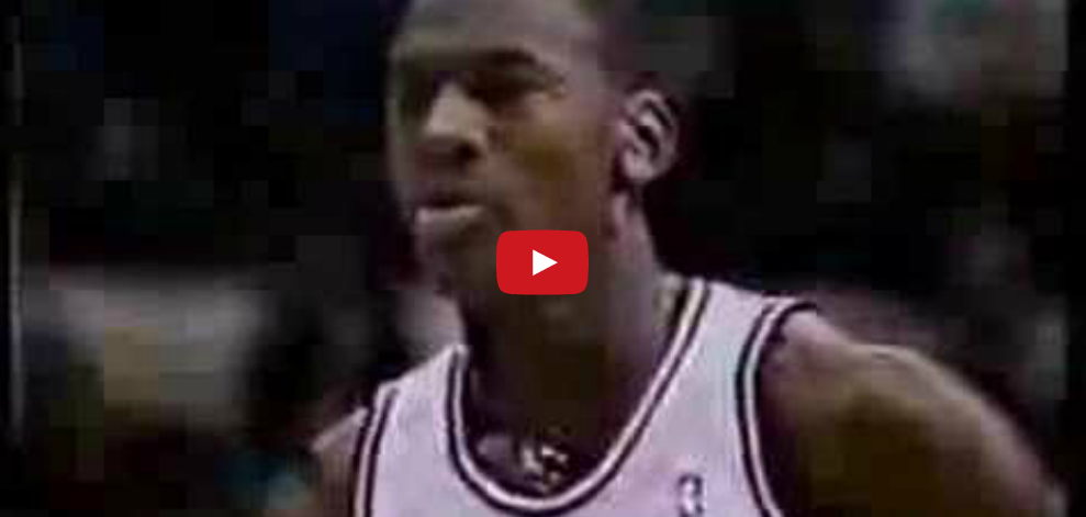 Nostalgie : Michael Jordan explose les Celtics (52 pts, 9 sts)