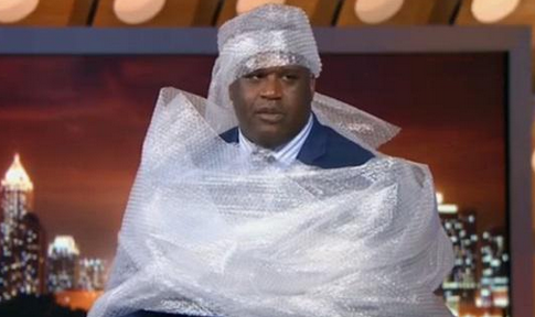 Le Shaq emballé dans du papier bulle en cas de nouvelle chute