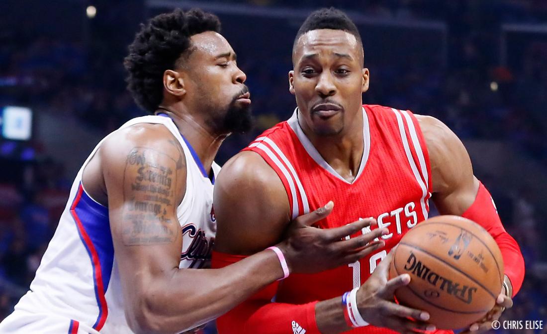 Dwight Howard signe avec Peak