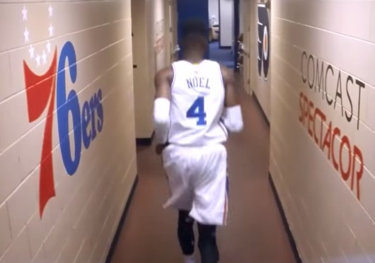 Nerlens Noel trahi par un besoin naturel au pire des moments…