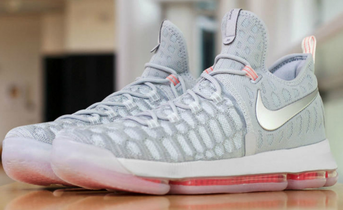 La KD9 arborée par Kevin Durant contre les Warriors