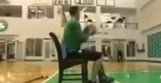 Gordon Hayward est déjà à l’entraînement… sur une chaise