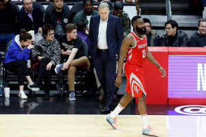 Les Rockets ont puni les prises à deux sur James Harden