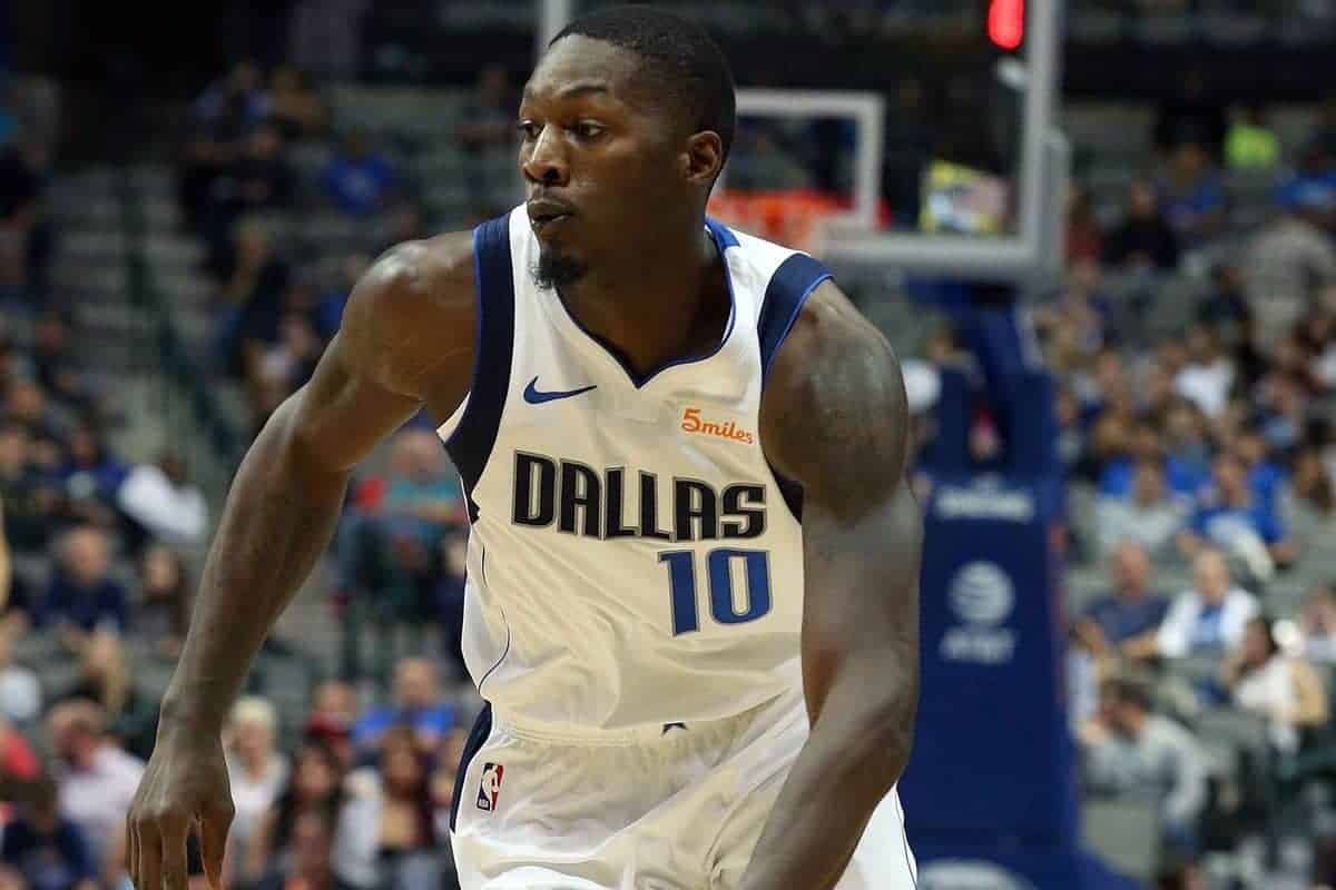 Les Mavericks ont aidé Dorian Finney-Smith à faire sortir son père de prison