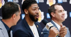 Anthony Davis laisse la porte ouverte à un retour à Chicago