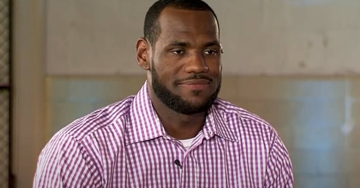 12 ans après, LeBron boycotte encore des journalistes à cause de The Decision