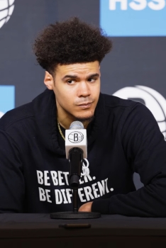 Cam Johnson intéresse trois équipes avant la deadline des trades