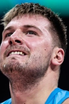 Luka Doncic blessé au poignet, coup dur pour les Mavs