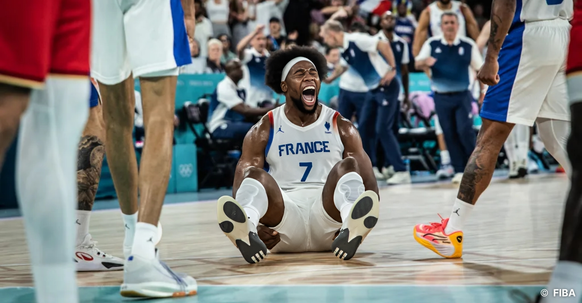 Héroïques, les Bleus renversent l’Allemagne et arrachent leur place en finale