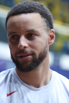 Stephen Curry et les Warriors enlisés dans la crise…