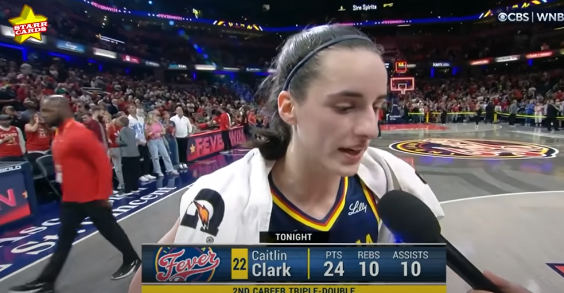 Caitlin Clark fête la qualif en playoffs avec un triple-double