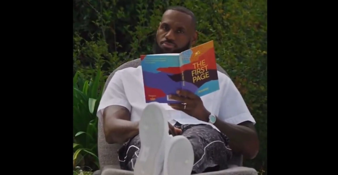 LeBron s’amuse de sa réputation de mytho de la lecture dans une pub