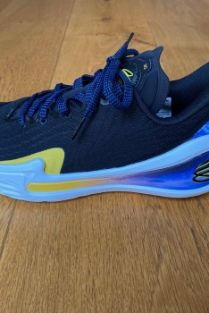 Le weartest de la Curry 12 : le bonheur est dans le pied