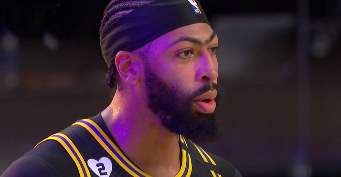 Anthony Davis absent un mois, ça pique déjà